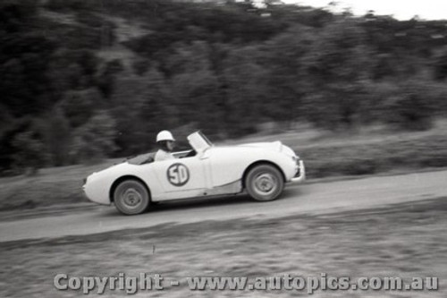 Rob Roy HillClimb 1959 - Photographer Peter D'Abbs - Code 599194