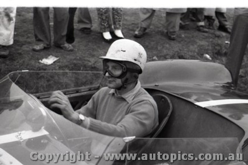 Rob Roy HillClimb 1959 - Photographer Peter D'Abbs - Code 599206