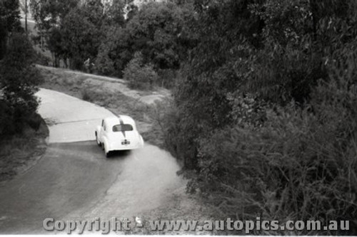 Templestowe HillClimb 1959 - Photographer Peter D'Abbs - Code 599403