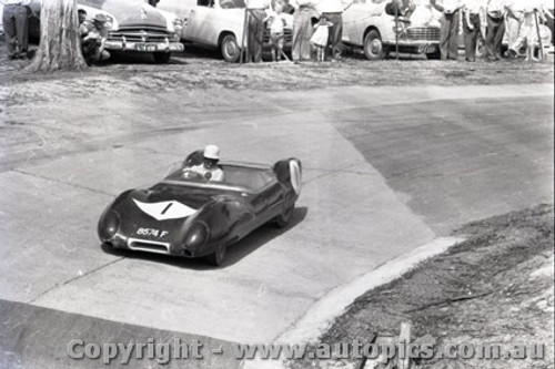 Templestowe HillClimb 1959 - Photographer Peter D'Abbs - Code 599453