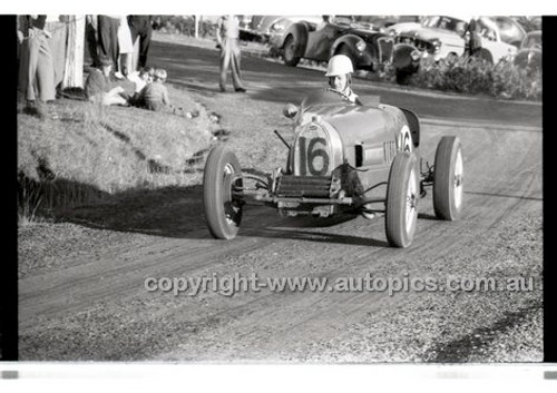 Rob Roy HillClimb 1st June 1958 - Photographer Peter D'Abbs - Code RR1658-028