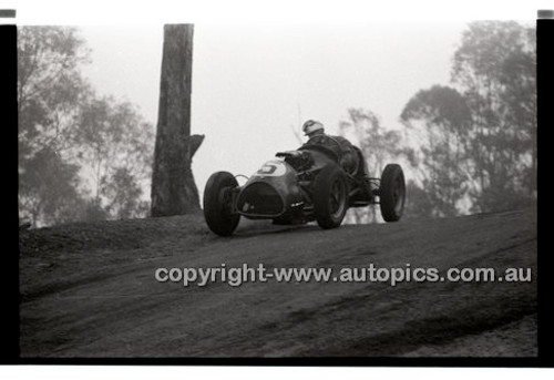 Rob Roy HillClimb 1st June 1958 - Photographer Peter D'Abbs - Code RR1658-071