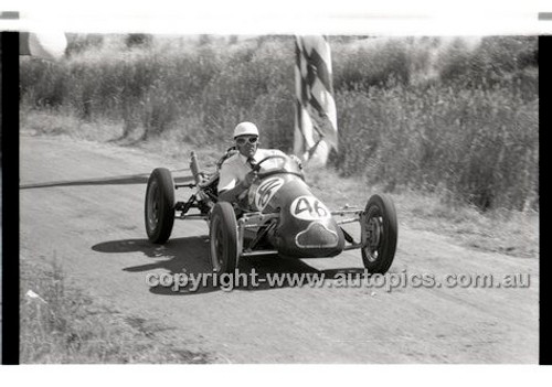 Rob Roy HillClimb 2nd February 1958 - Photographer Peter D'Abbs - Code RR1658-093