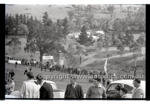 Rob Roy HillClimb 28th September 1958 - Photographer Peter D'Abbs - Code RR1658-209