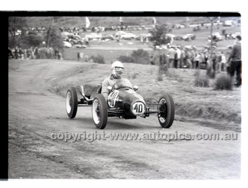 Rob Roy HillClimb 28th September 1958 - Photographer Peter D'Abbs - Code RR1658-214