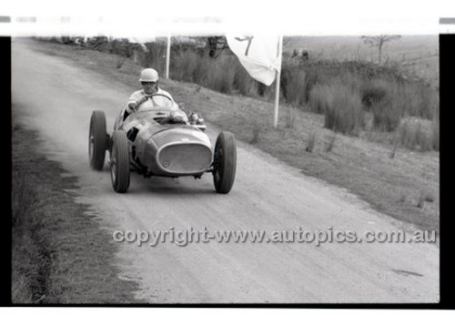 Rob Roy HillClimb 28th September 1958 - Photographer Peter D'Abbs - Code RR1658-224