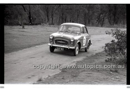 Rob Roy HillClimb 28th September 1958 - Photographer Peter D'Abbs - Code RR1658-231