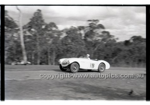 Rob Roy HillClimb 28th September 1958 - Photographer Peter D'Abbs - Code RR1658-255