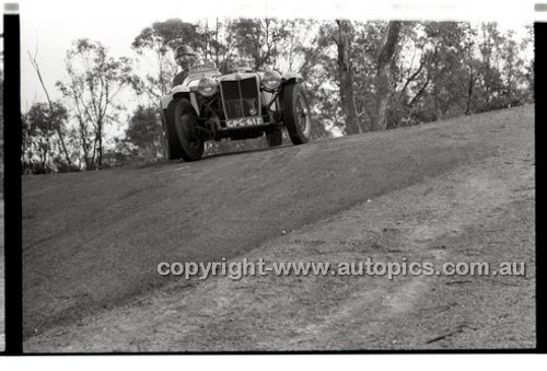 Templestowe HillClimb 7th September 1958 - Photographer Peter D'Abbs - Code 58-T7958-055