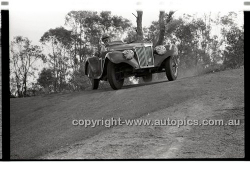 Templestowe HillClimb 7th September 1958 - Photographer Peter D'Abbs - Code 58-T7958-056