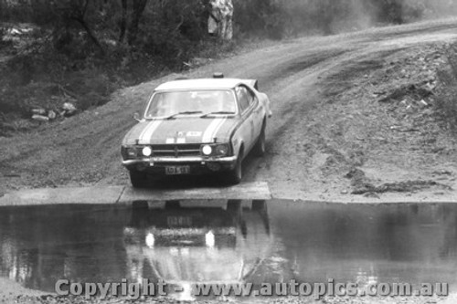 68956- London to Sydney Marathon 1968 - Whiteford / Perkins / Hawker - Holden Monaro GTS