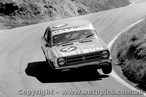 75730 - Bonhomme / Leighton - Datsun 1200 Coupe - Bathurst 1975