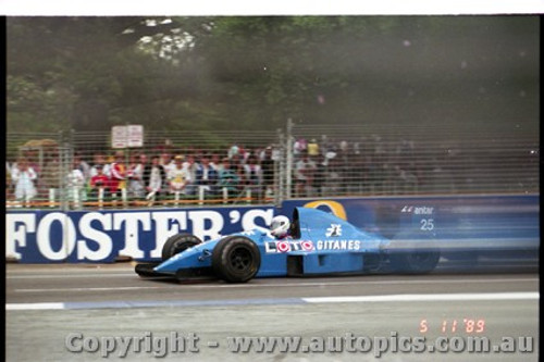 Adelaide Grand Prix Meeting 5th November 1989 - Photographer Lance J Ruting - Code AD51189-353