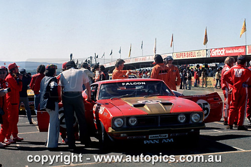75733 - Allan Moffat & Ian Geoghegan, Hardie Ferodo 1000, Bathurst, 1975, Ford Falcon XB GT