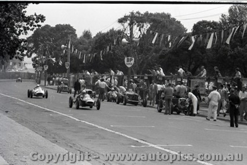 Melbourne Grand Prix 30th November 1958  Albert Park - Photographer Peter D'Abbs - Code AP58-115