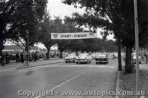 Melbourne Grand Prix 30th November 1958  Albert Park - Photographer Peter D'Abbs - Code AP58-129