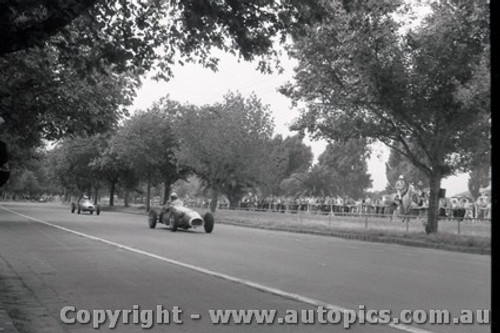 Melbourne Grand Prix 30th November 1958  Albert Park - Photographer Peter D'Abbs - Code AP58-147