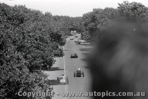 Melbourne Grand Prix, 30th November 1958,  Albert Park - Photographer Peter D'Abbs - Code AP58-321