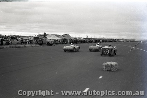 All of 1958 Fishermans Bend - Photographer Peter D'Abbs - Code FB1958-12