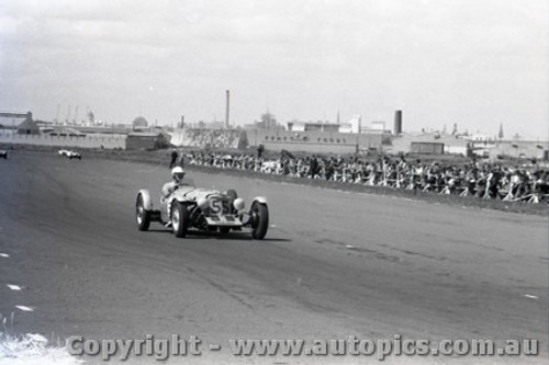 All of 1958 Fishermans Bend - Photographer Peter D'Abbs - Code FB1958-199