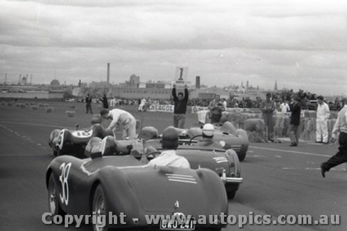 All of 1958 Fishermans Bend - Photographer Peter D'Abbs - Code FB1958-262