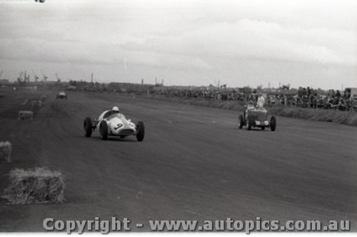 All of 1958 Fishermans Bend - Photographer Peter D'Abbs - Code FB1958-301