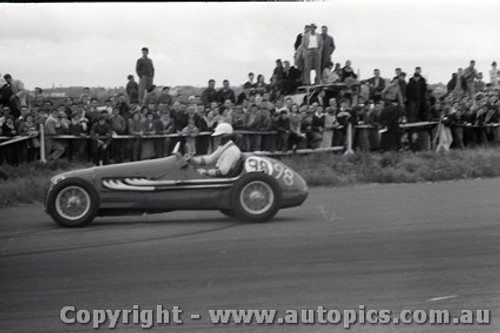 All of 1958 Fishermans Bend - Photographer Peter D'Abbs - Code FB1958-307