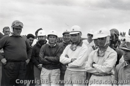 All of 1958 Fishermans Bend - Photographer Peter D'Abbs - Code FB1958-319