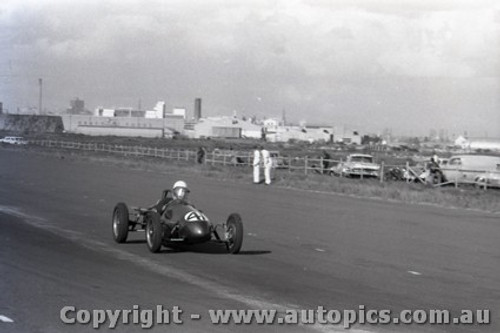 All of 1958 Fishermans Bend - Photographer Peter D'Abbs - Code FB1958-347