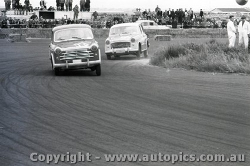 All of 1958 Fishermans Bend - Photographer Peter D'Abbs - Code FB1958-372