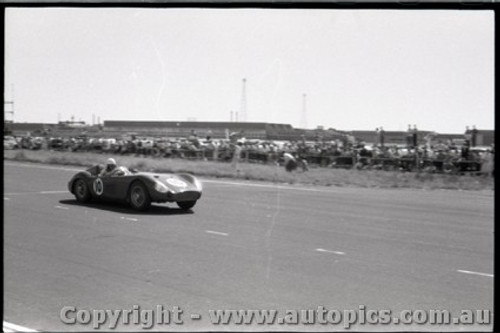 Fishermans Bend Febuary 1959 -  Photographer Peter D'Abbs - Code FB0259-12