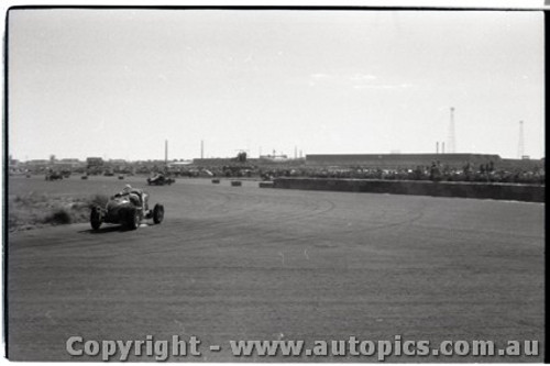 Fishermans Bend Febuary 1959 -  Photographer Peter D'Abbs - Code FB0259-62