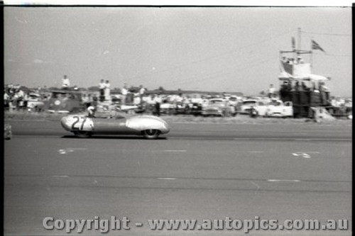 Fishermans Bend Febuary 1959 -  Photographer Peter D'Abbs - Code FB0259-81