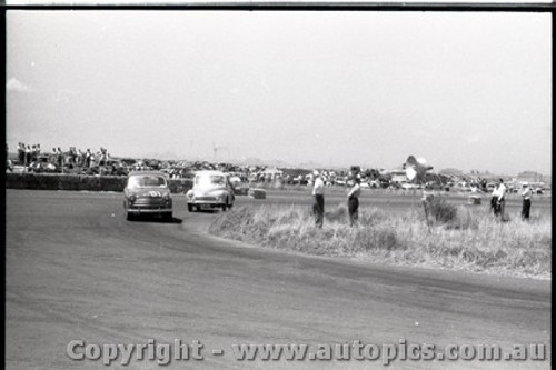 Fishermans Bend Febuary 1959 -  Photographer Peter D'Abbs - Code FB0259-103