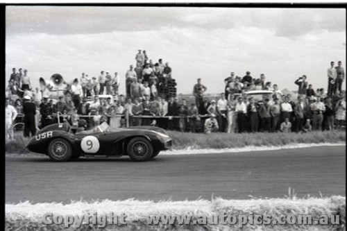 Fishermans Bend  - October 1959 -  Photographer Peter D'Abbs - Code FB01059-17