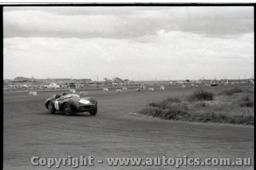 Fishermans Bend  - October 1959 -  Photographer Peter D'Abbs - Code FB01059-111