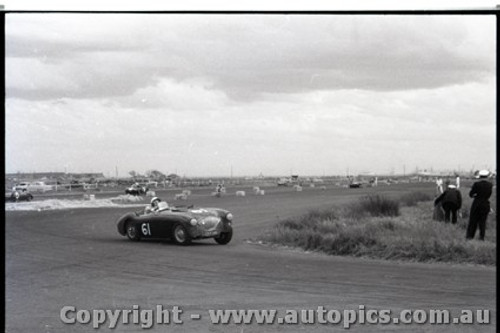 Fishermans Bend  - October 1959 -  Photographer Peter D'Abbs - Code FB01059-113