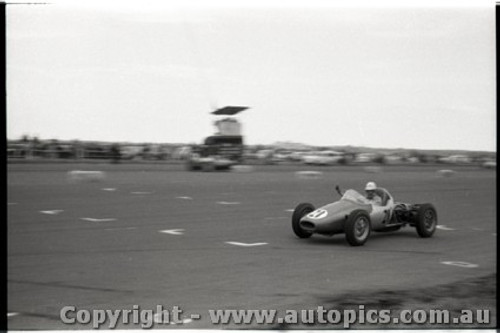 Fishermans Bend  - October 1959 -  Photographer Peter D'Abbs - Code FB01059-133