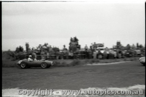 Fishermans Bend  - October 1959 -  Photographer Peter D'Abbs - Code FB01059-156