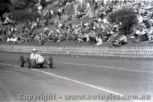 Geelong Sprints 24th August 1958 - Photographer Peter D'Abbs - Code G24858-6