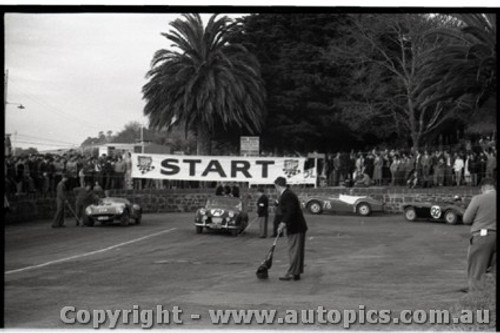 Geelong Sprints 28th August 1960 - Photographer Peter D'Abbs - Code G28860-74