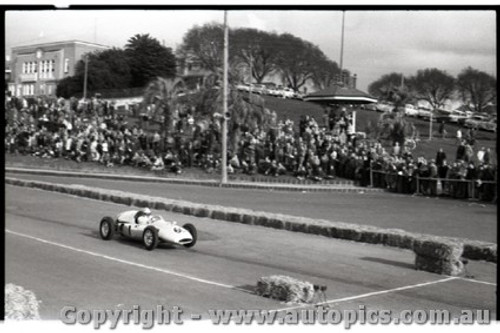 Geelong Sprints 28th August 1960 - Photographer Peter D'Abbs - Code G28860-99