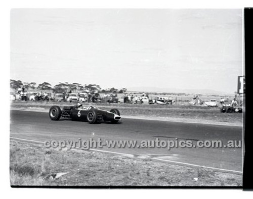 Calder 1965 - Photographer Peter D'Abbs - Code 65-PD-C-705