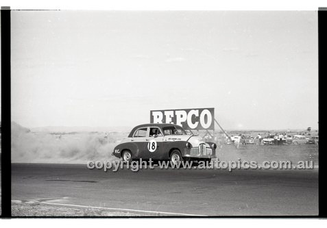 Calder 1965 - Photographer Peter D'Abbs - Code 65-PD-C-735