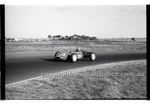 Calder 1965 - Photographer Peter D'Abbs - Code 65-PD-C-752