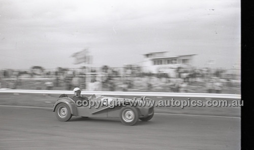 Calder 1965 - Photographer Peter D'Abbs - Code 65-PD-C29865-071