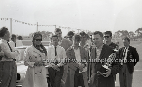 Calder 1965 - Photographer Peter D'Abbs - Code 65-PD-C29865-100
