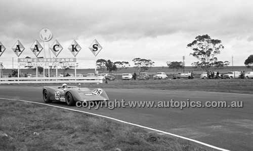 Calder 1966 - Photographer Peter D'Abbs - Code 66-PD-C-046