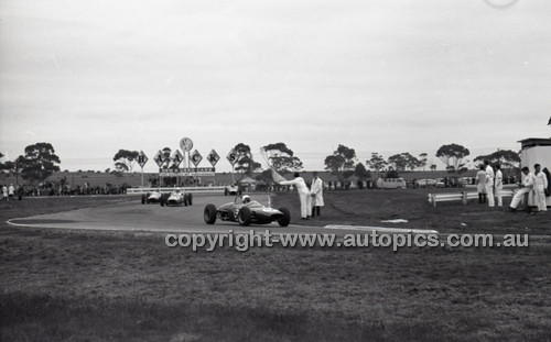 Calder 1966 - Photographer Peter D'Abbs - Code 66-PD-C-150