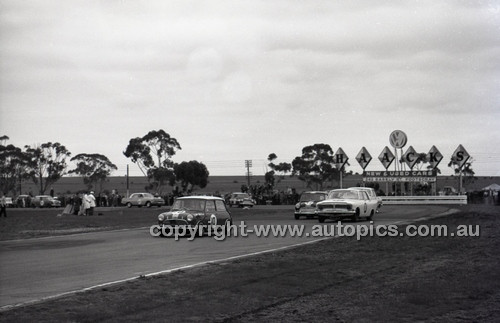 Calder 1966 - Photographer Peter D'Abbs - Code 66-PD-C-158